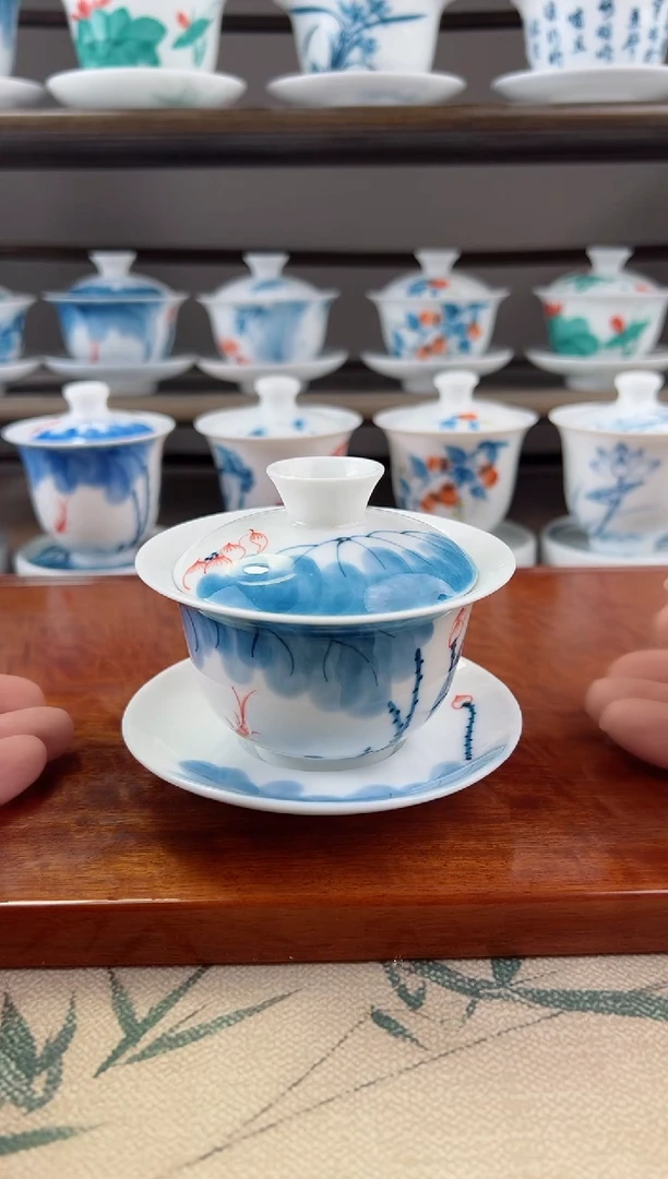 微瑕线条莲130ml三才盖碗