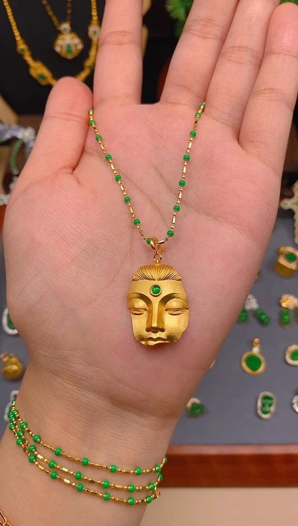 【闪购商品】翡翠吊坠(不含链)银S925镶嵌佛面