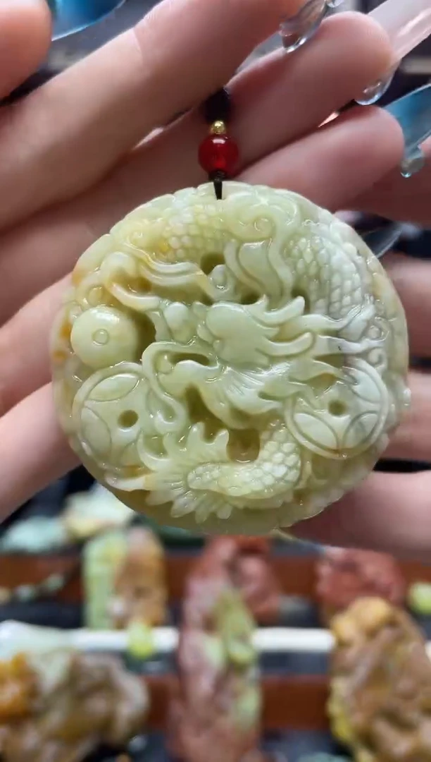 未镶嵌岫玉吊坠·