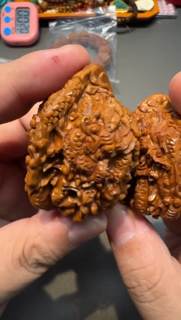 吊坠文玩核桃雕刻核桃