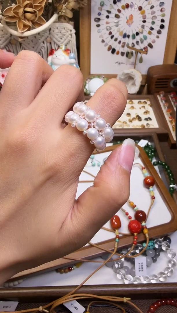 水晶摆件未镶嵌戒指