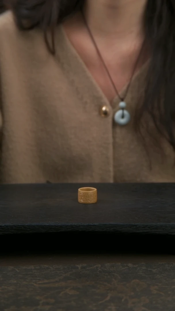 【闪购商品】杯内径17mm，金釉汝窑扳指1只