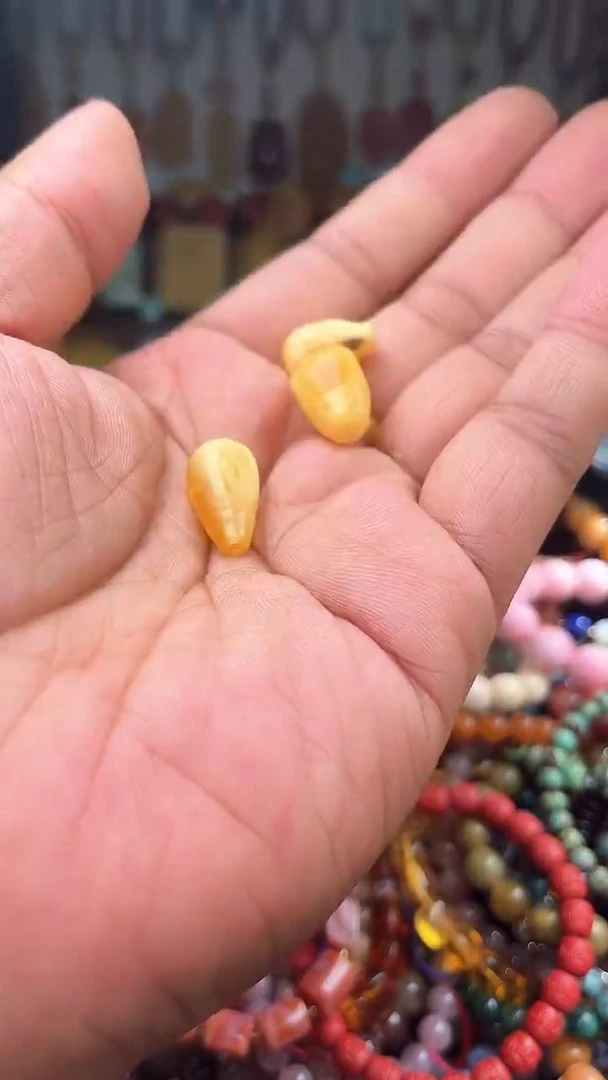 裸石琥珀未镶嵌多样性发货只发一件163504