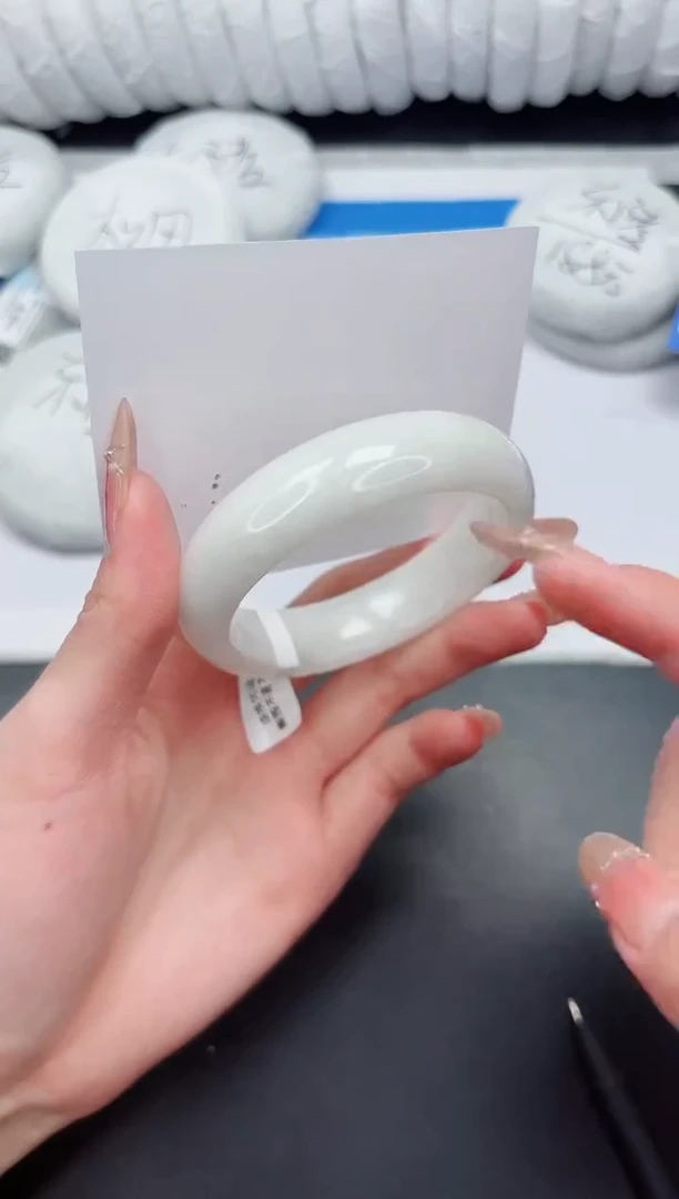 未镶嵌手镯和田玉155-56.2BK