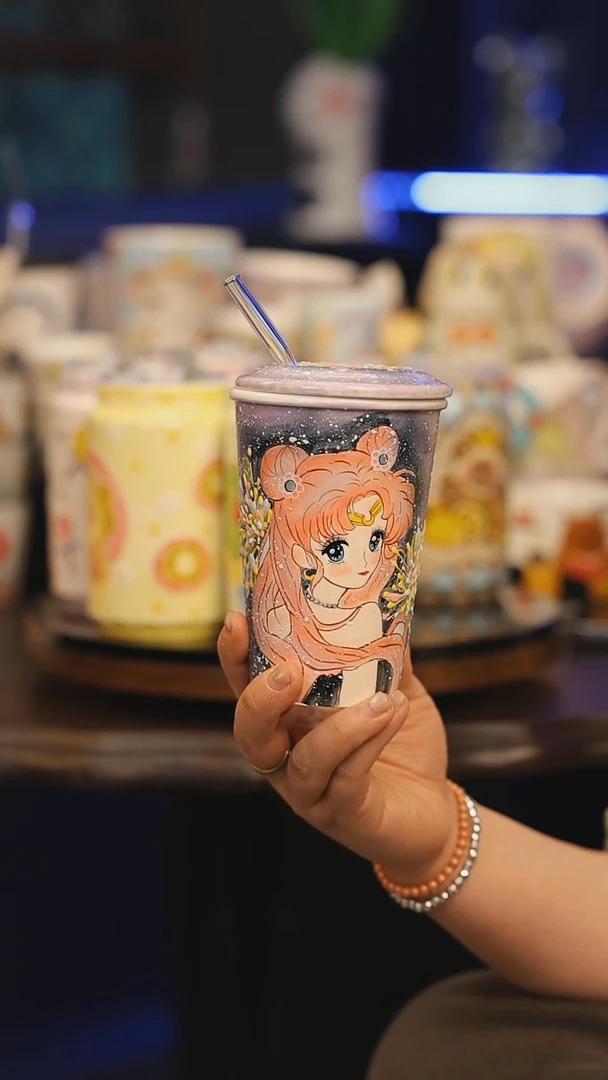 【闪购商品】摆件景德镇釉下彩绘设计师款式陶瓷