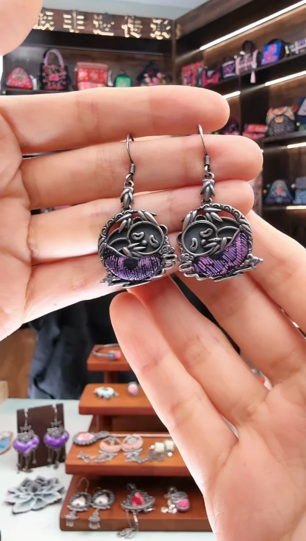 【闪购商品】织绣96蚩梦苗族古绣