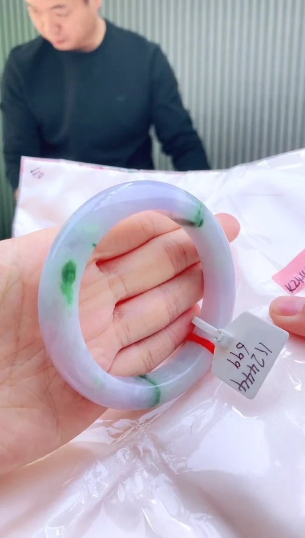 未镶嵌手镯翡翠111