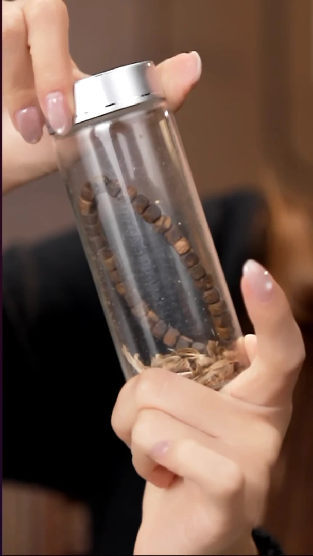 沉香手串工厂抛货 假1罚3 多样性发其1