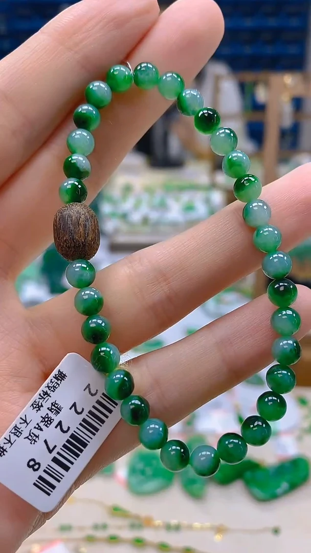颈饰未镶嵌翡翠新号开播 全场乱卖