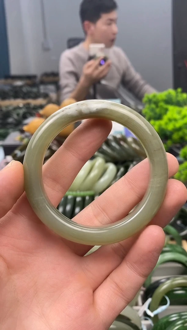 未镶嵌手镯和田玉54