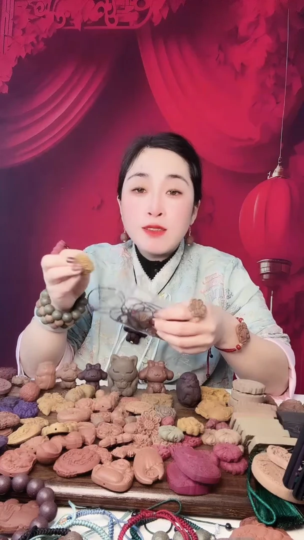 【闪购商品】泥塑黄色凤九狐狸2个