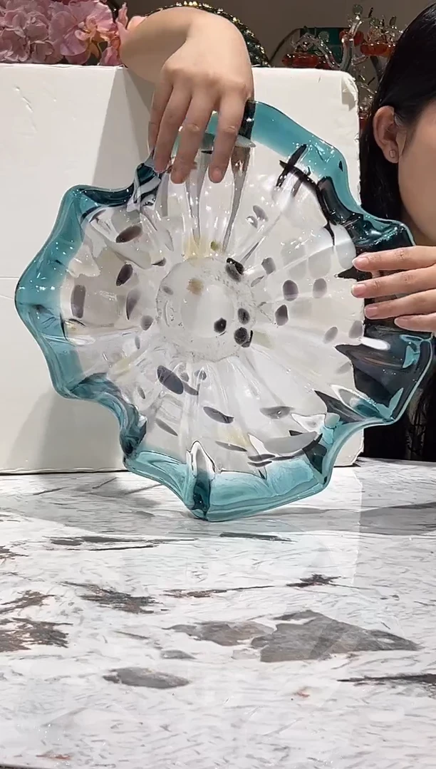 蓝色荷叶琉璃小果盘