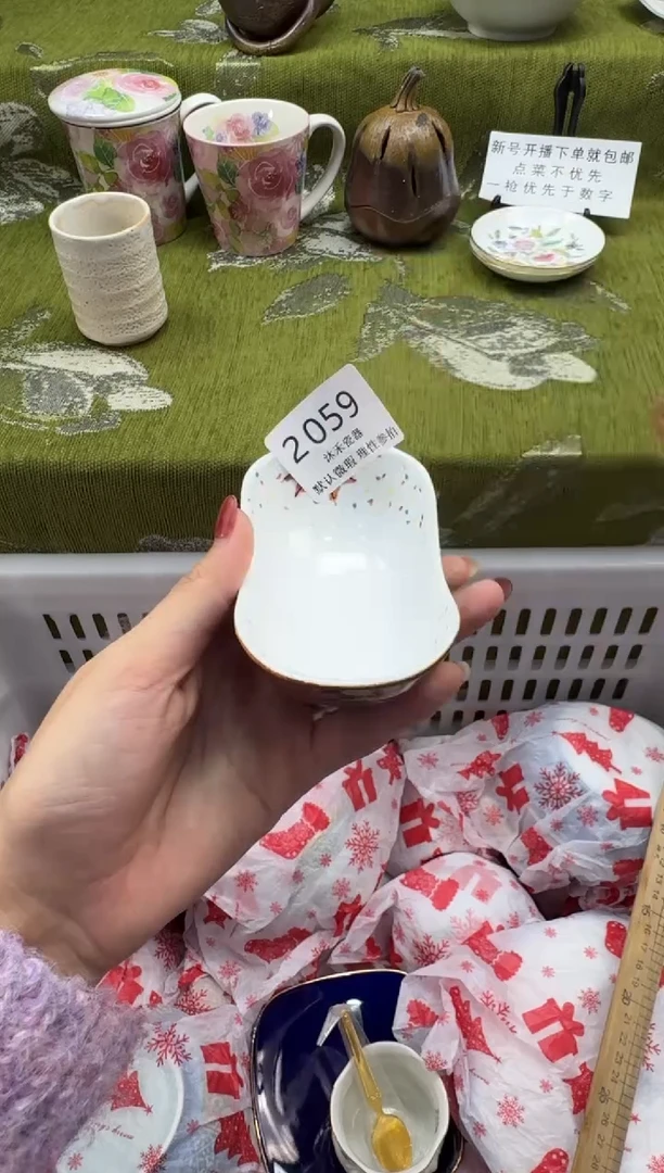 瓷片既*࿐瓷片  2 059