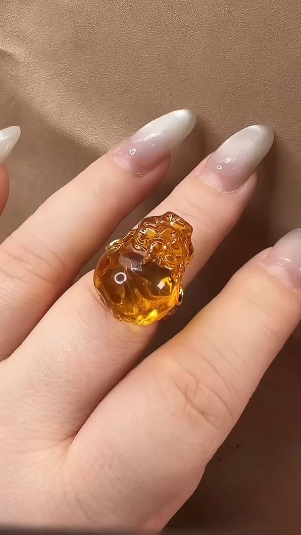 琥珀颈饰未镶嵌戒指