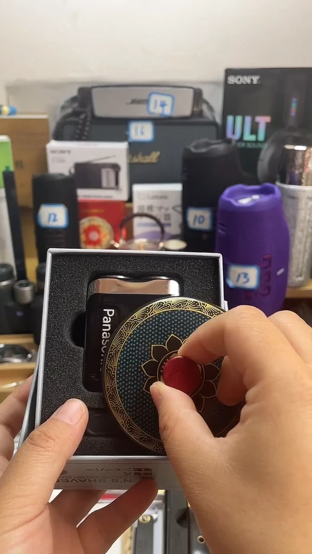 瓷片闪购商品 如图所示