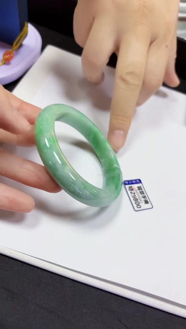 颈饰未镶嵌翡翠57.7手镯