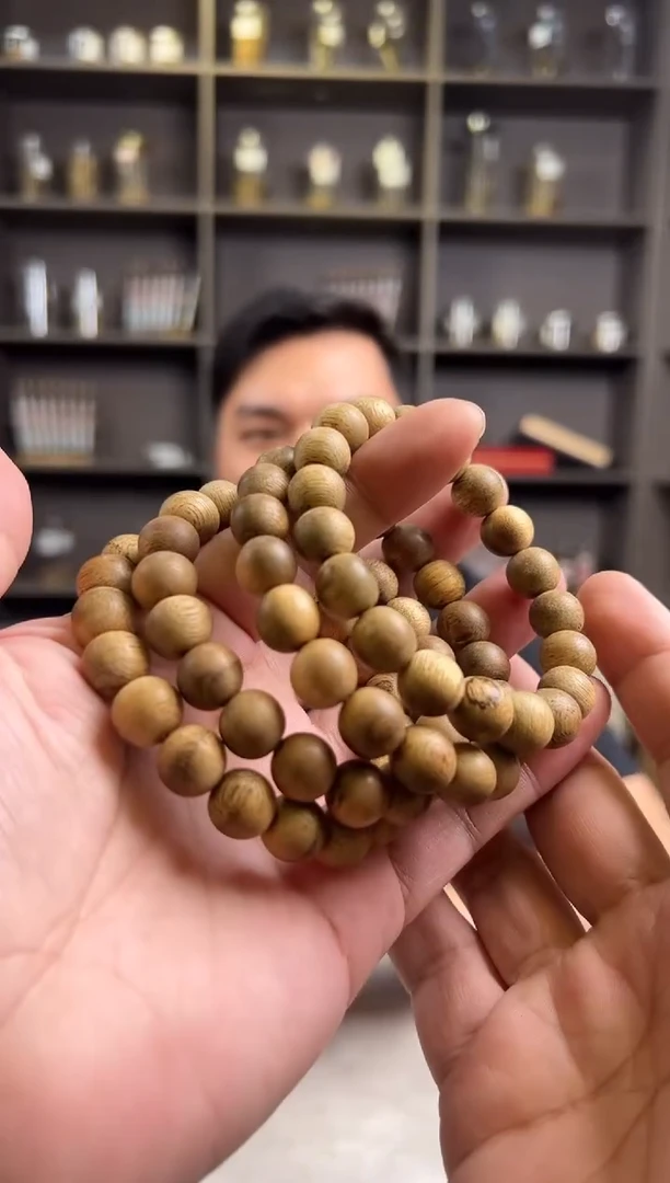 沉香手串金三角圆珠11mm 多样性发其一