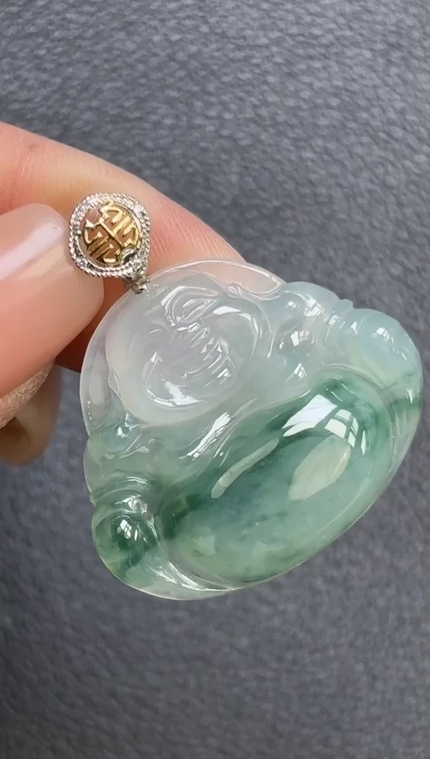 颈饰18K金镶嵌翡翠佛公