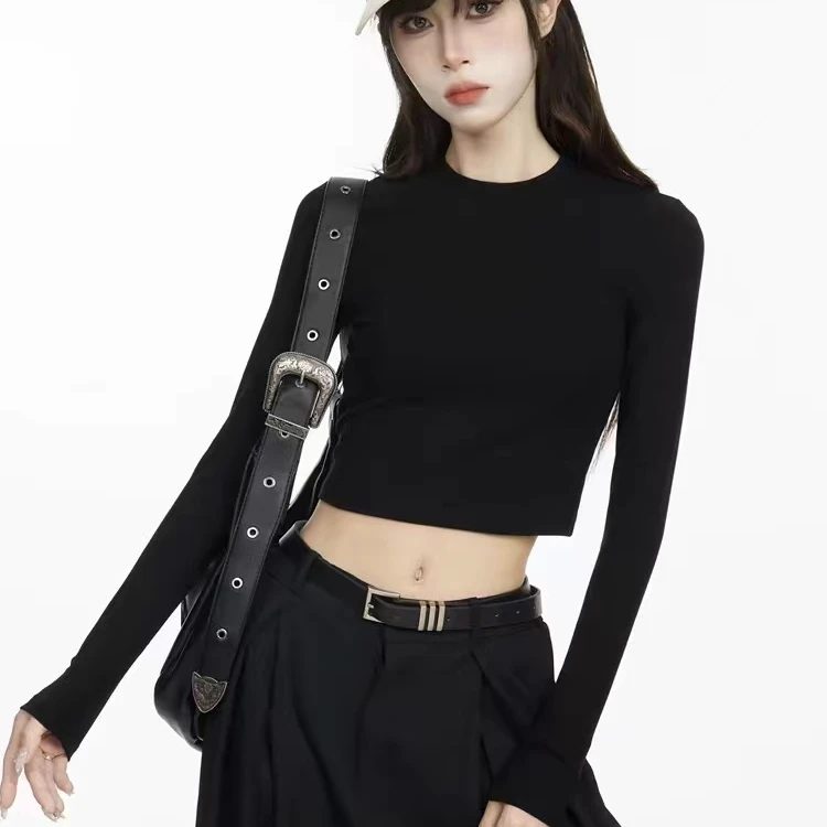 801-900小众修身长袖女设计感不规则秋季短款字母辣妹内搭上衣