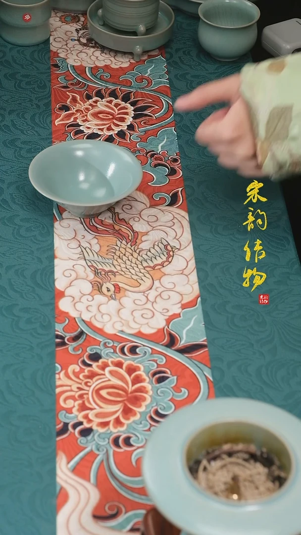 【闪购商品】微瑕清凉寺原矿釉鱼白罗汉杯0307