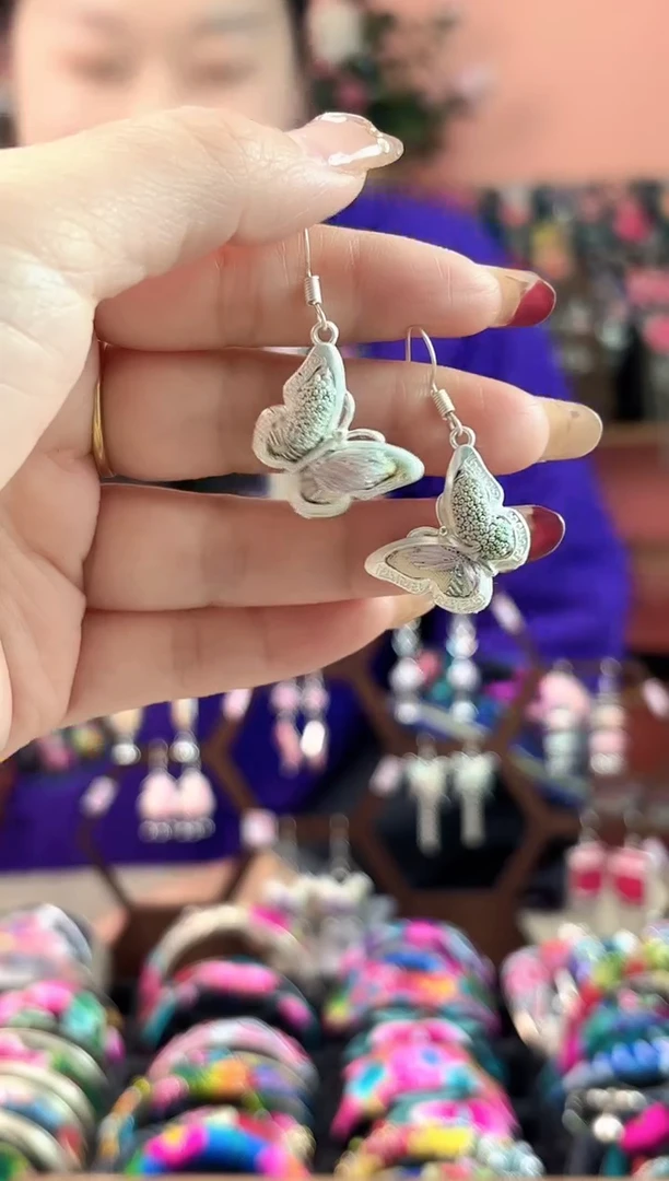 艺枝独绣手工饰品50