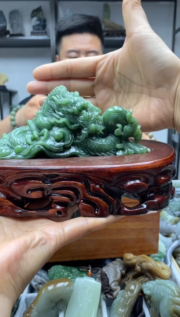 未镶嵌和田玉摆件1