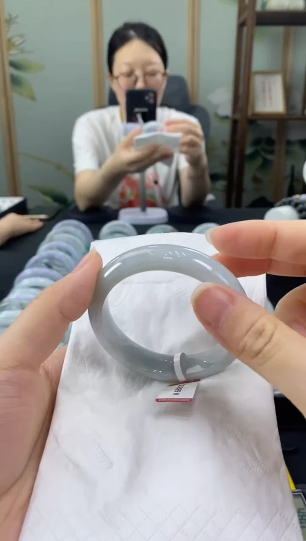 翡翠手镯未镶嵌00000005