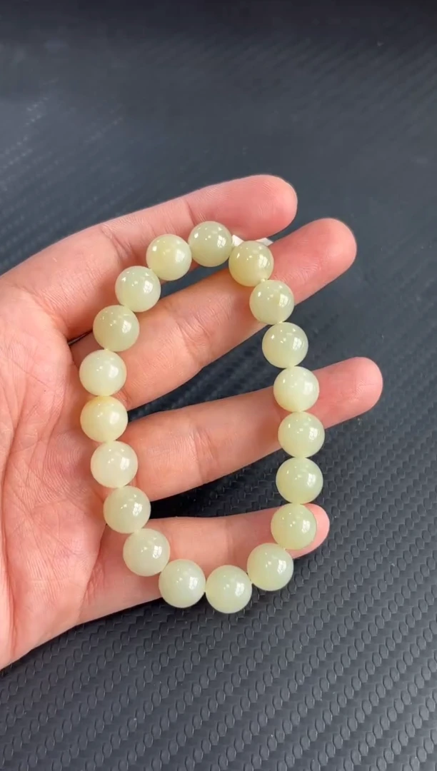 手串未镶嵌和田玉若羌微色差卡10手串m