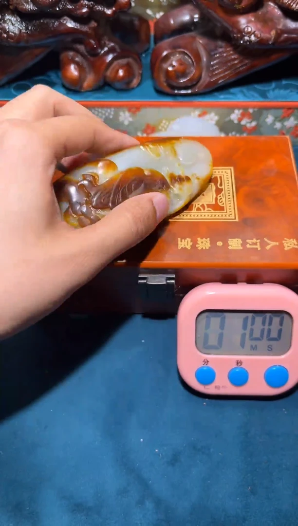 未镶嵌和田玉挂件喝*水和田玉手把