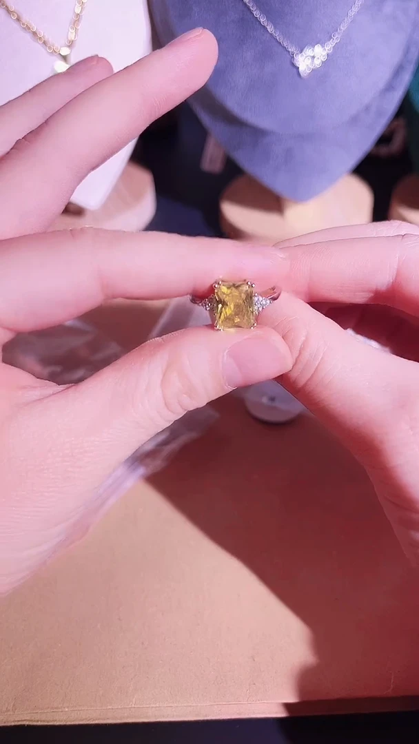 无925银憨****^ 时尚饰品如图所示88888888888