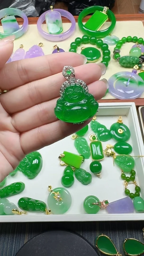 吊坠(赠链)未镶嵌翡翠冰绿镶嵌佛