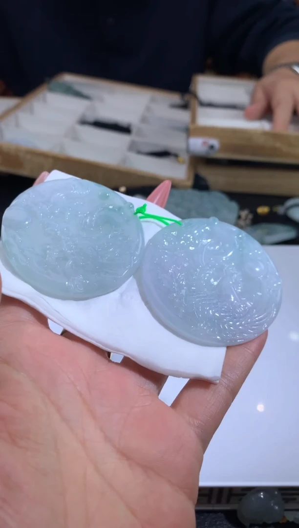 未镶嵌定制翡翠莱*翡翠