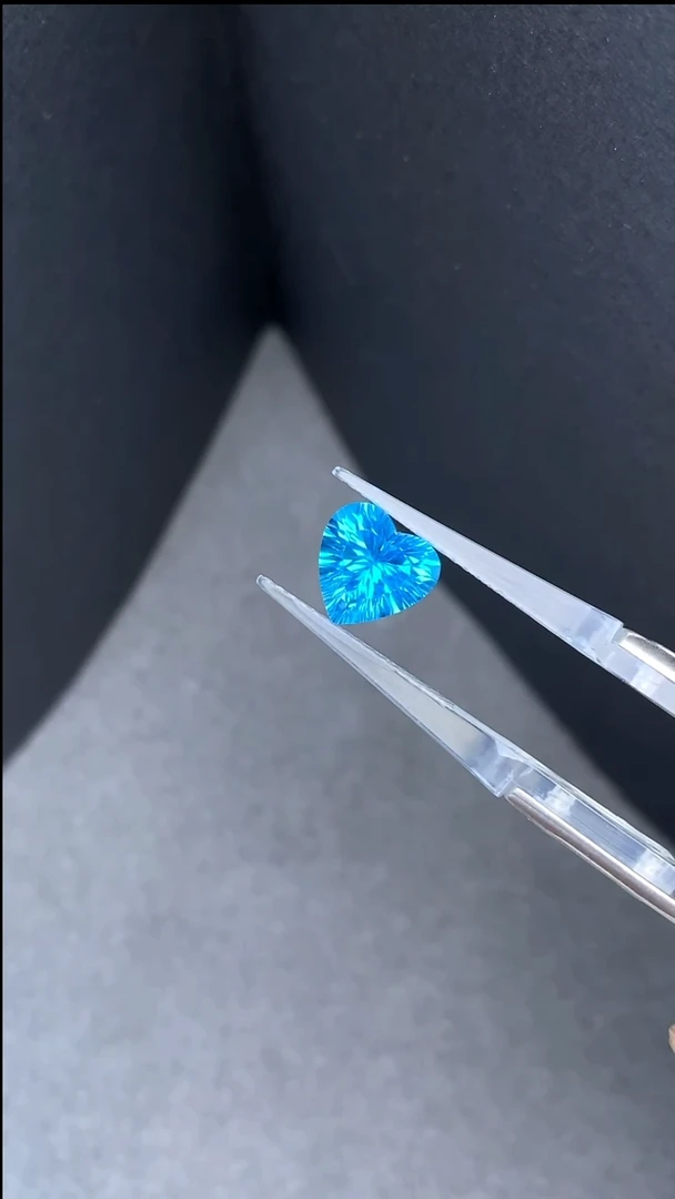 【闪购商品】托帕石裸石未镶嵌3.43克拉