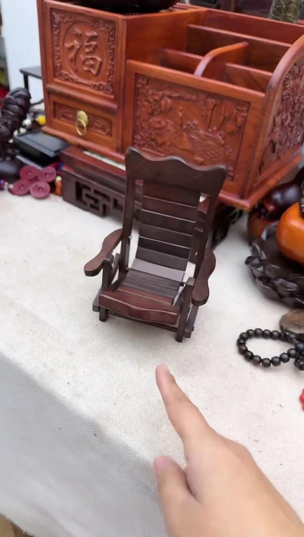 【闪购商品】大红酸枝小椅子淘多奇好物