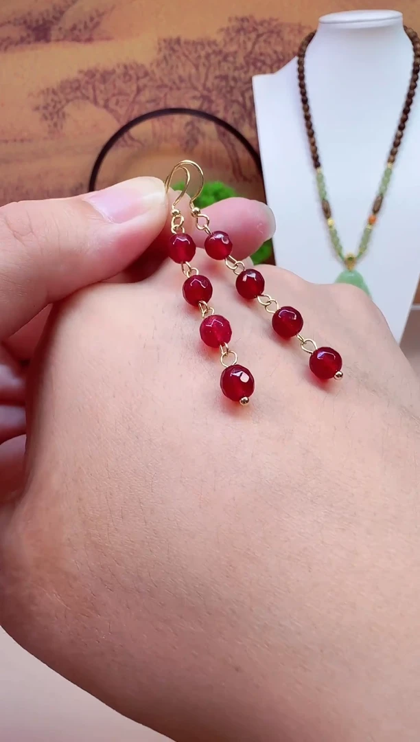 耳饰14K金镶嵌红宝石EEE