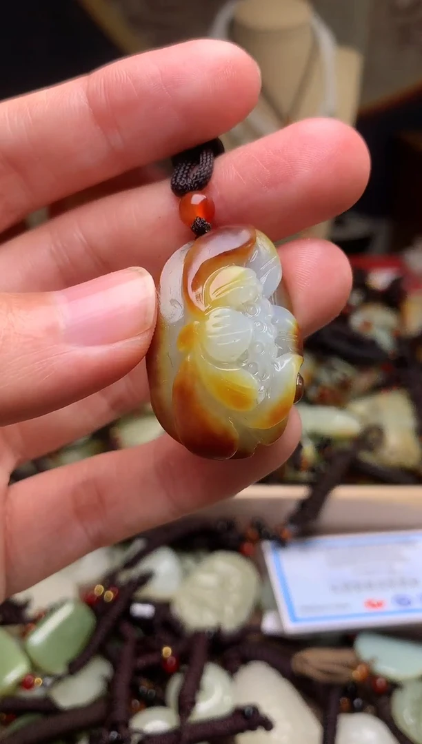 颈饰未镶嵌和田玉新疆料青海料清水和田玉吊坠