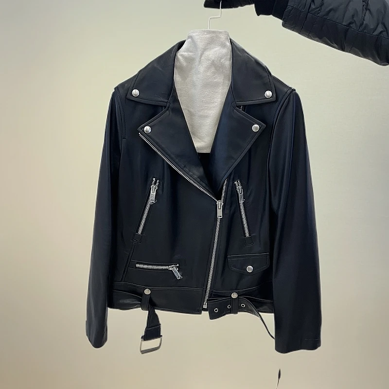 女士机车款黑色皮衣