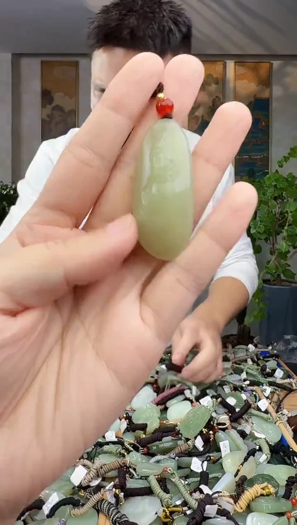 未镶嵌和田玉挂件拍一发一