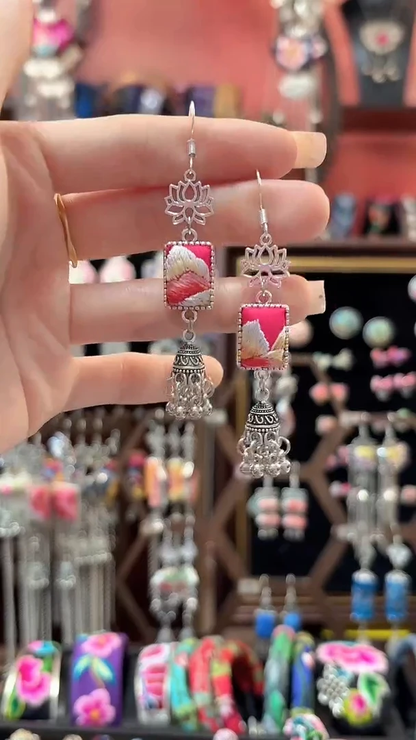 织绣 云织谣民族风精美饰品   56