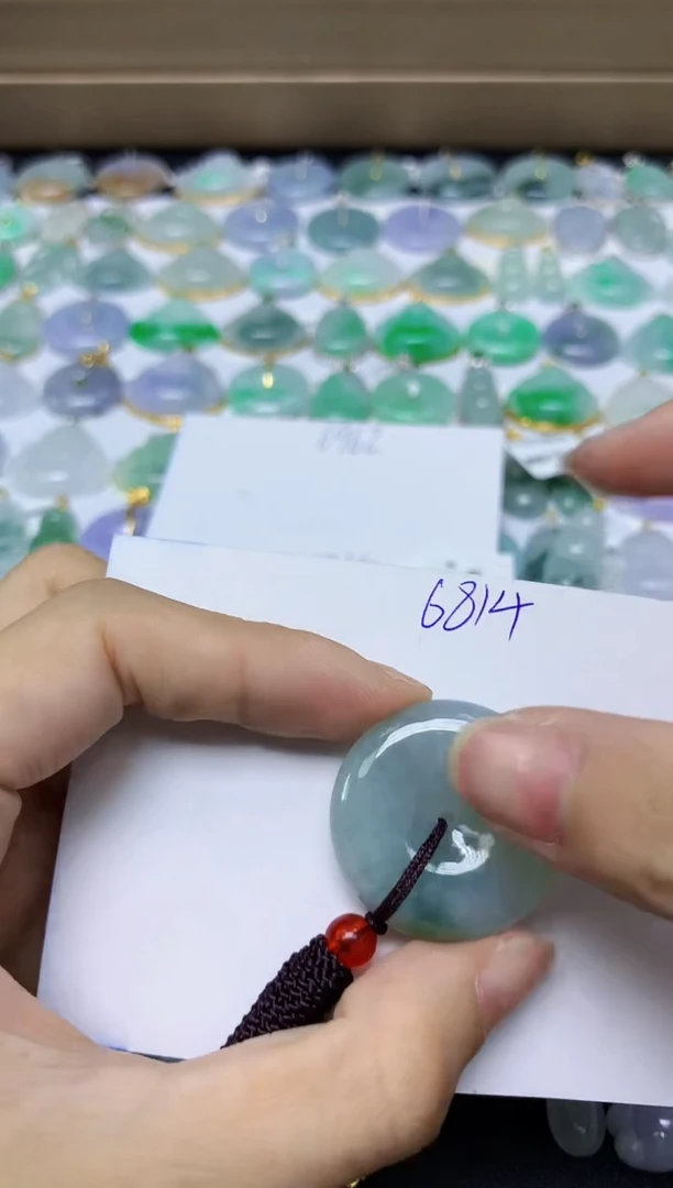 翡翠未镶嵌颈饰天然自然緬甸A貨翡翠