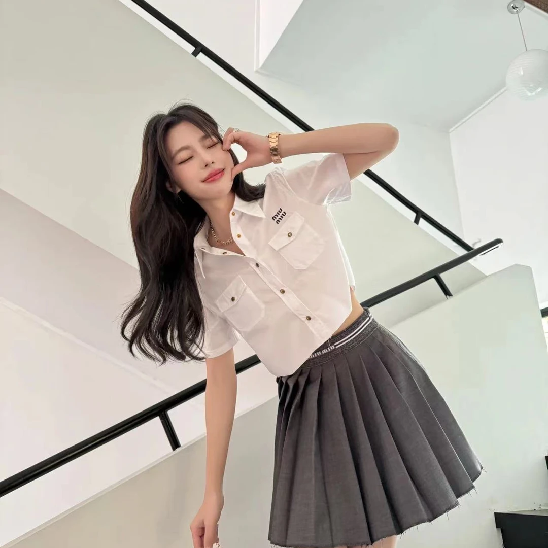 99新 MIU MIU/缪缪 MiuMiu全新带吊牌女士白色短袖衬衫 36码