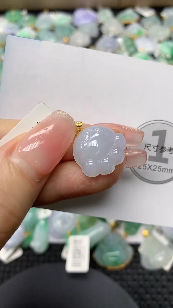 颈饰18K金镶嵌翡翠 11111111111