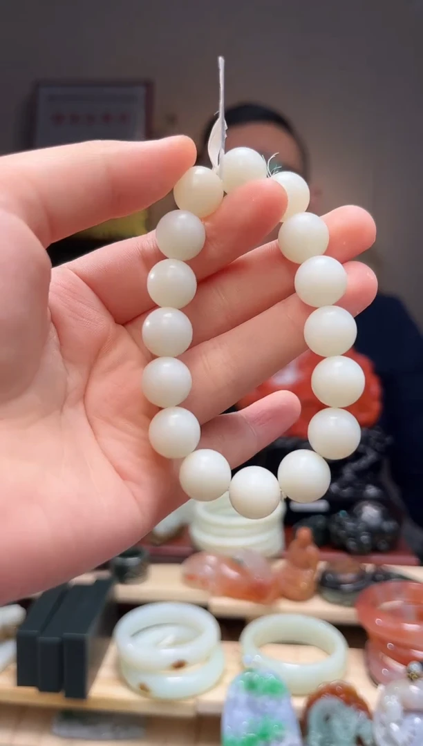 颈饰未镶嵌和田玉手串11+