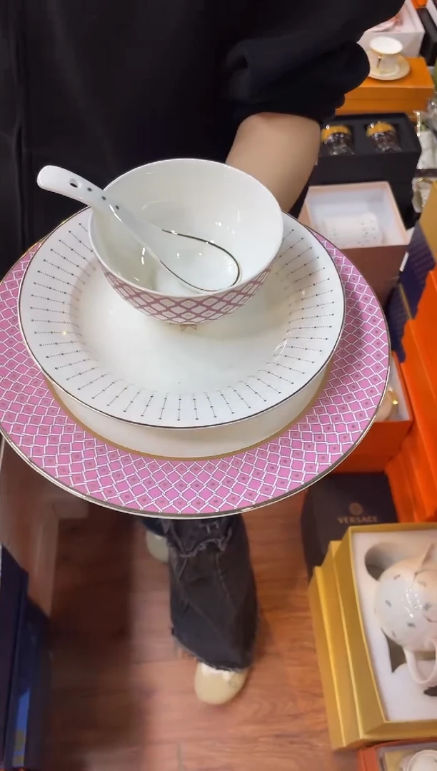 杯鸿辉家品牌瓷器，京东包邮！