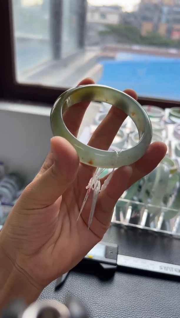 未镶嵌手镯翡翠乐*翡翠手镯