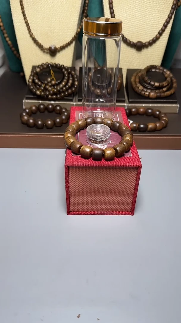 沉香芽庄白棋1.3桶珠单圈