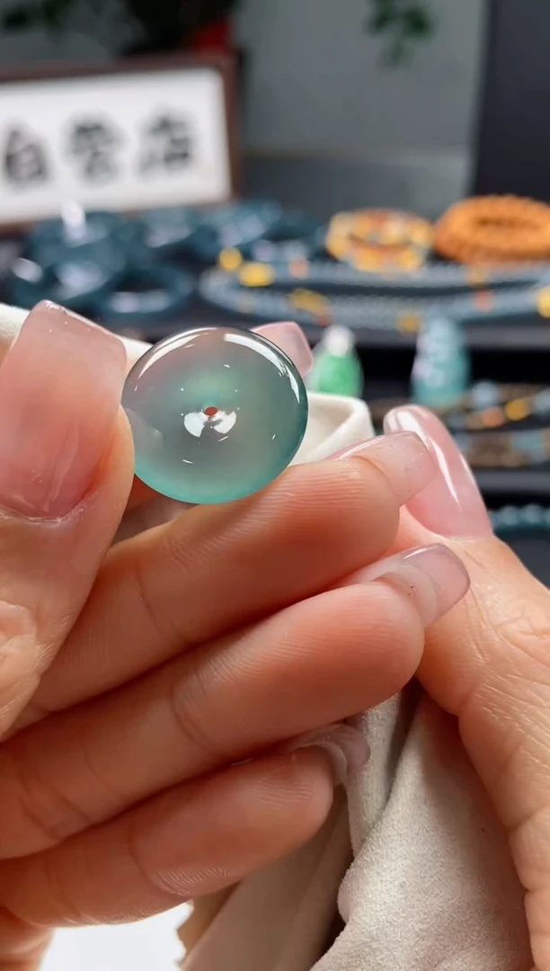 【闪购商品】翡翠颈饰未镶嵌1001810749