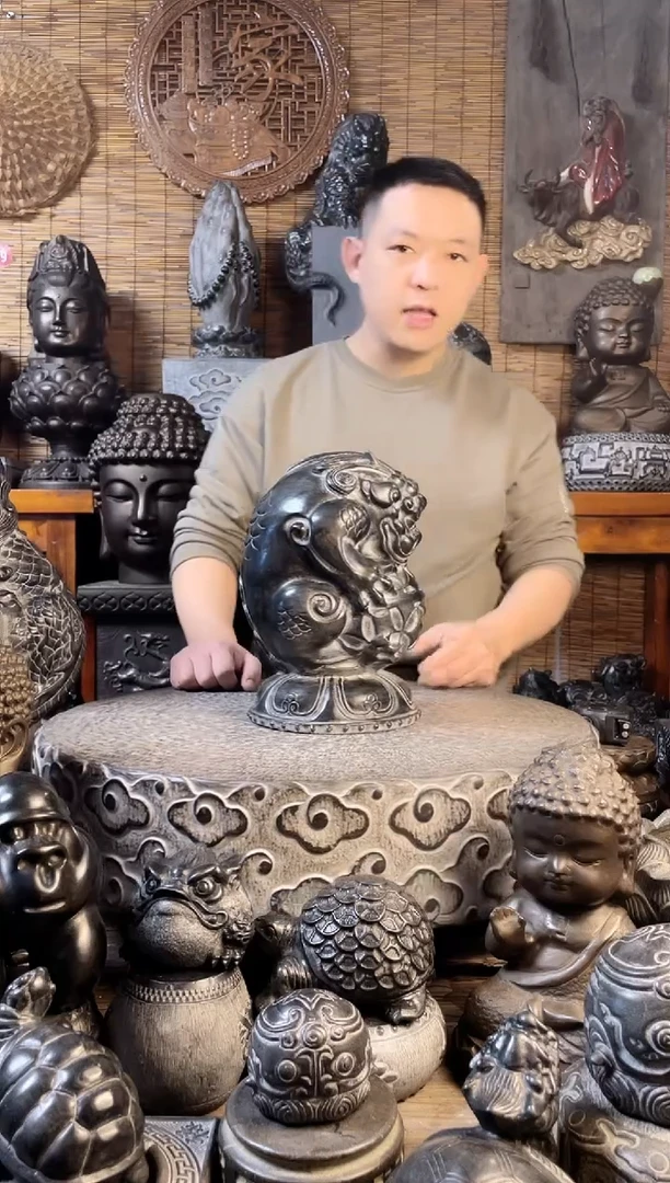 【闪购商品】30貔貅抱球天然青石雕刻