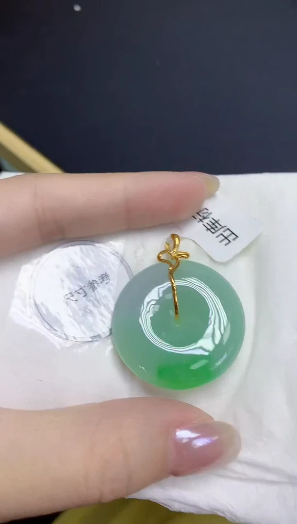 翡翠18K金镶嵌颈饰天然缅甸翡翠A货百元以上9元证书费自理