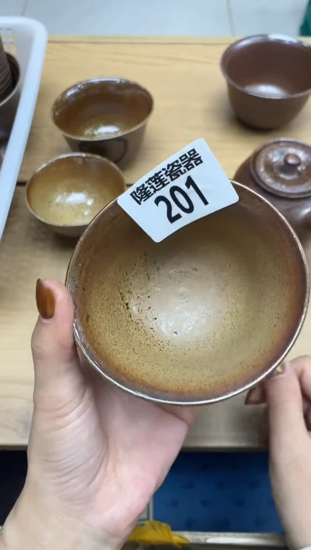 瓷片用****9隆莲瓷器欢迎大家